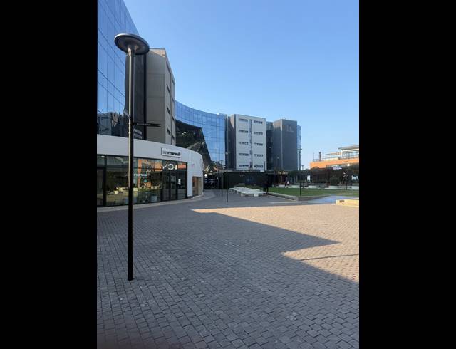 1 BEDROOM APARTMENT TO LET IN UMHLANGA RIDGE